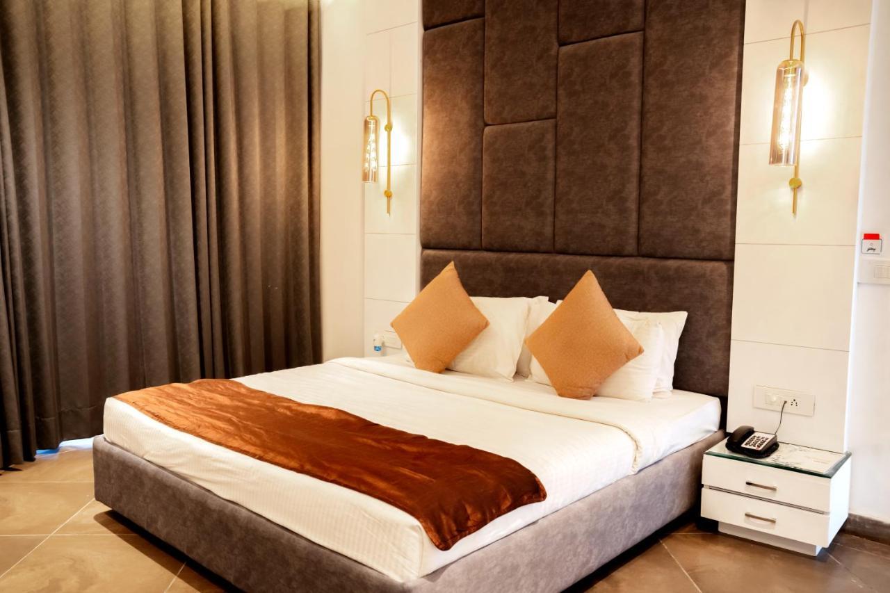 Redwood Resort ปัญจ์กุลา ภายนอก รูปภาพ