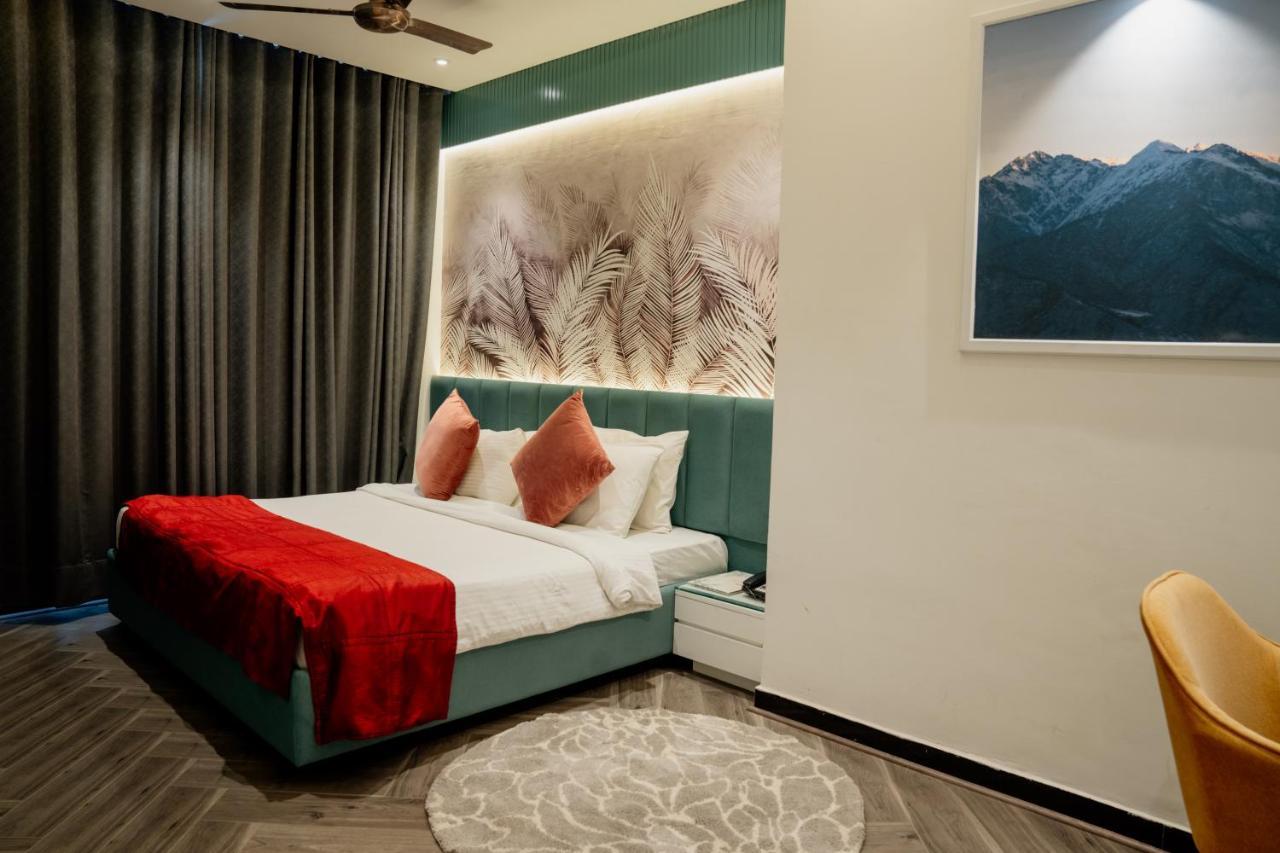 Redwood Resort ปัญจ์กุลา ภายนอก รูปภาพ