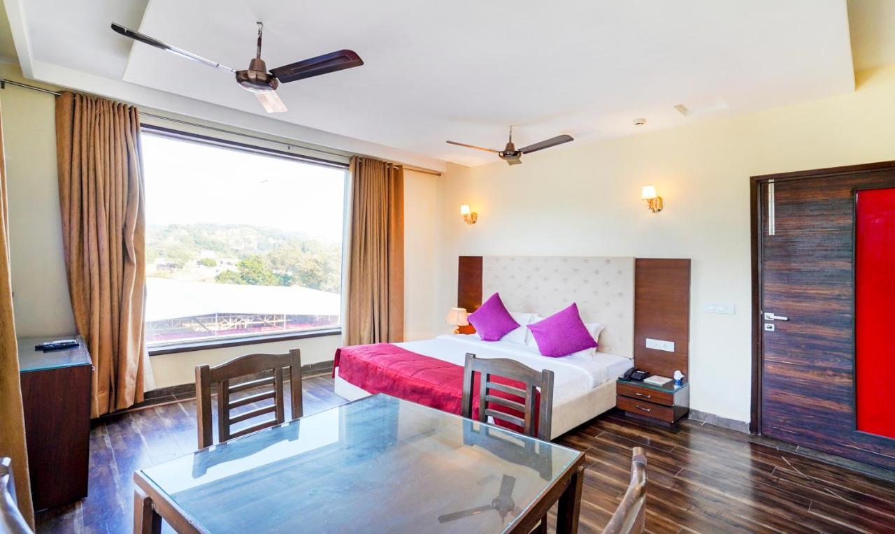 Redwood Resort ปัญจ์กุลา ภายนอก รูปภาพ